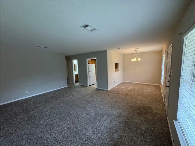 Building Photo - 2302 Penick Rd