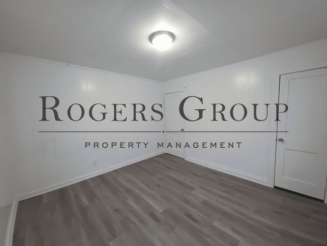 Building Photo - 980 Burr St