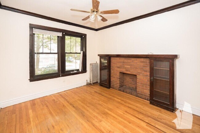 Building Photo - 4846 N Rockwell St