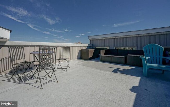 Building Photo - 2514 Frankford Ave