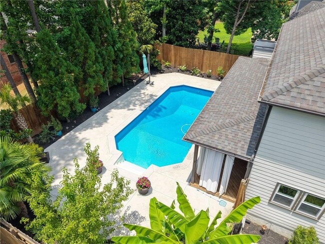 Building Photo - 100 Cabots Cove Ct