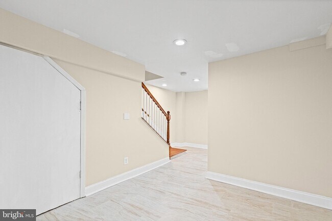 Building Photo - 1307 N Patterson Park Ave