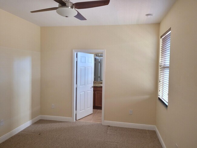 Building Photo - 1145 SW 147th Ter