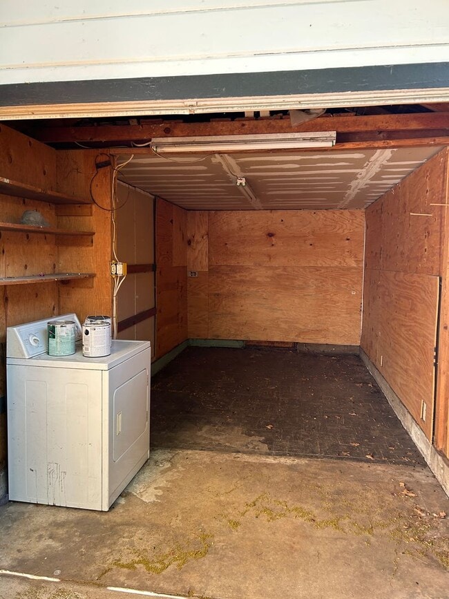 Building Photo - **MIDTOWN - READY FOR MOVE IN** 2 Bedroom/...