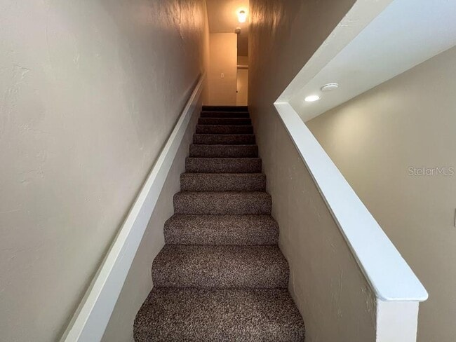 Building Photo - 2622 SW 38th Pl