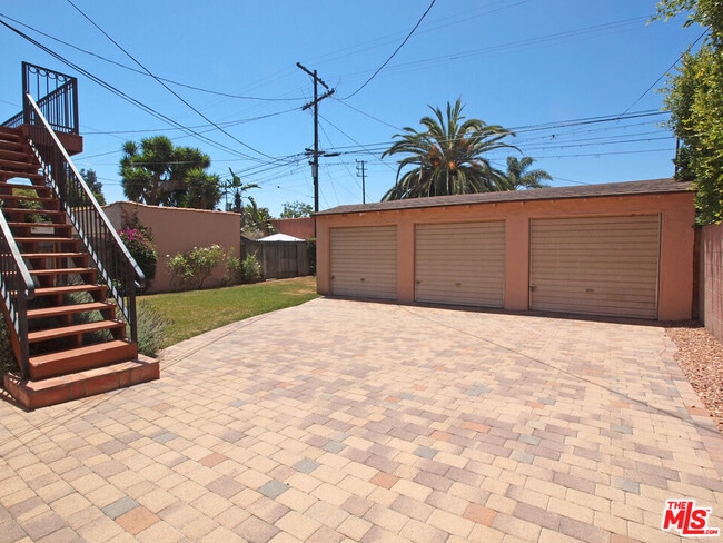 Building Photo - 1611 Ellsmere Ave