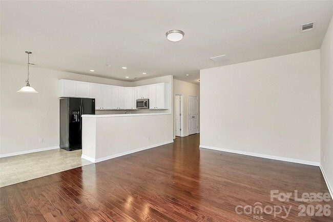 Building Photo - 7107 Adare Mews Rd