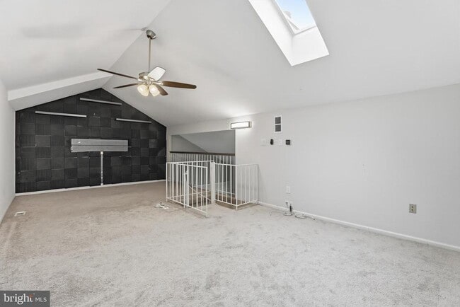 Building Photo - 20309 Beaconfield Terrace