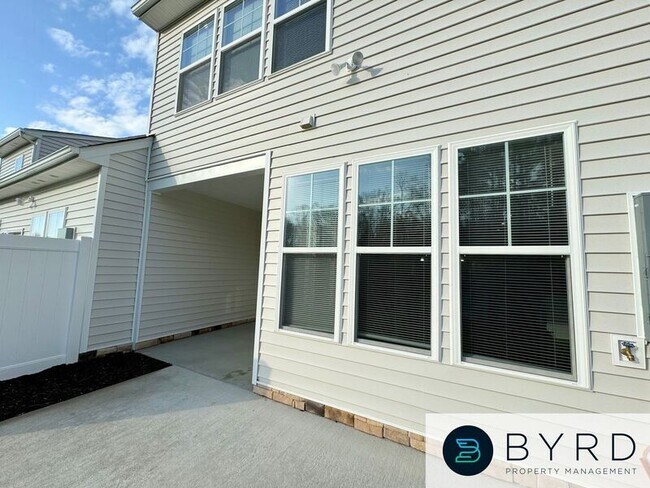 Building Photo - 18529 Palisades Rdg
