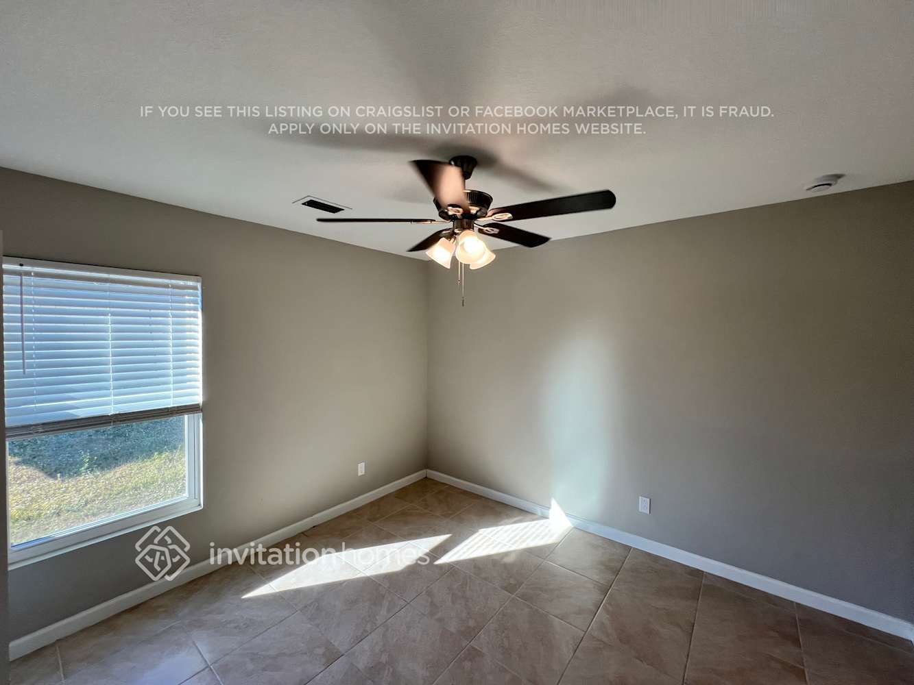 Building Photo - 1013 SW Majorca Ave