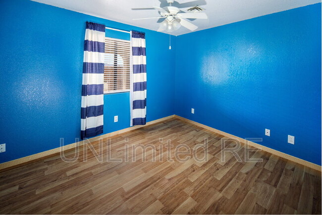 Building Photo - 2068 Palo Verde Blvd S