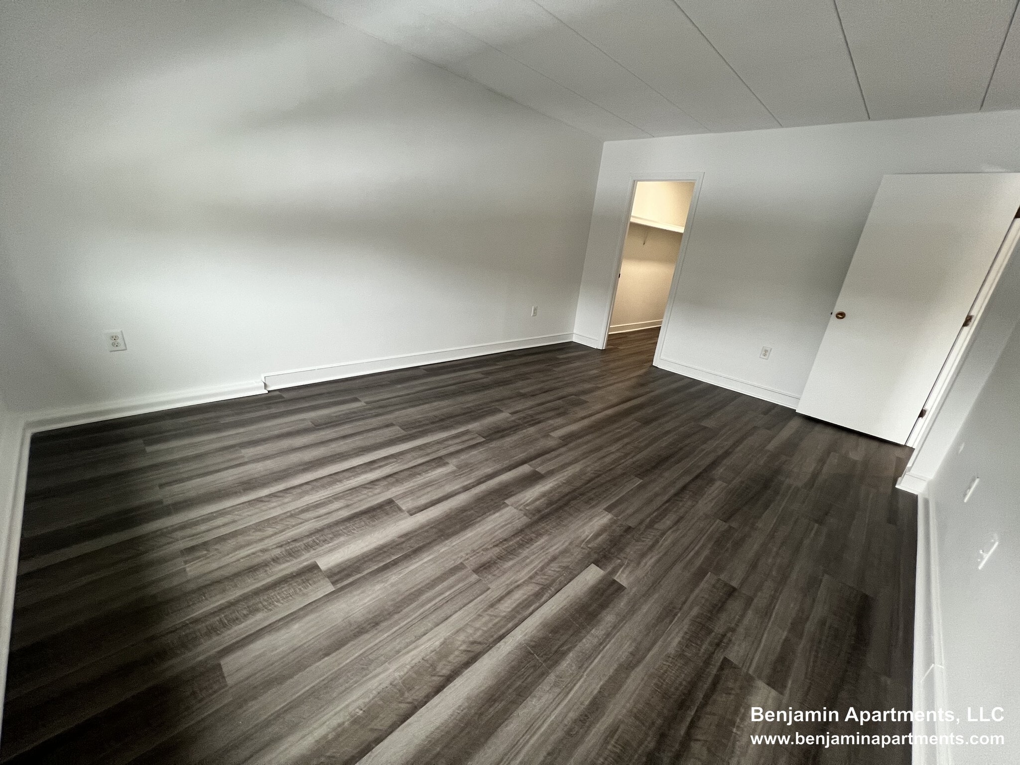 Building Photo - 49 Hill Rd