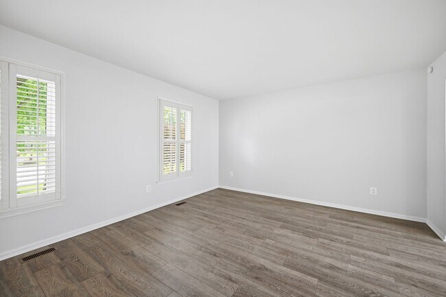 Building Photo - 10609 Oxford Ct