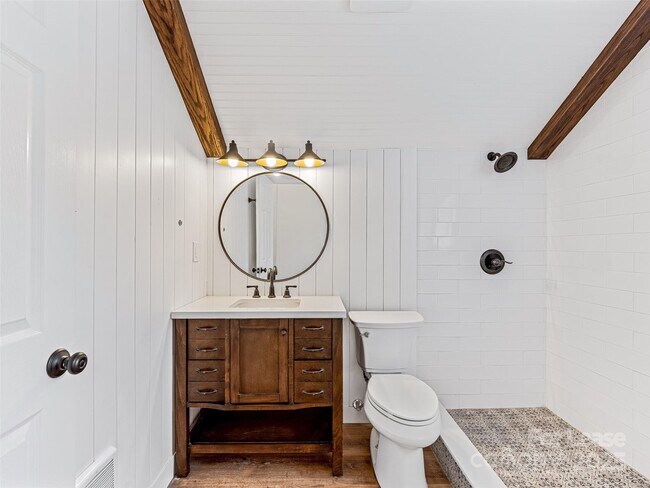 Building Photo - 42 Forsythe St