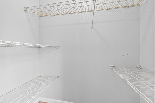 Building Photo - Spacious 3 Bed / 2 Bath Townhouse in Atlanta – $1,995/mo (Trash & Landscaping Included!)