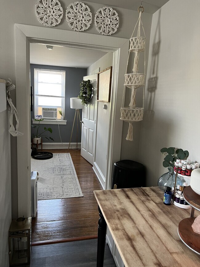 Building Photo - 119 S. Furnace St.