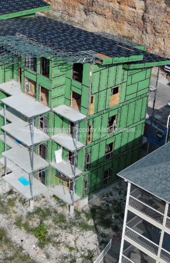 Building Photo - 5 Lake Rd