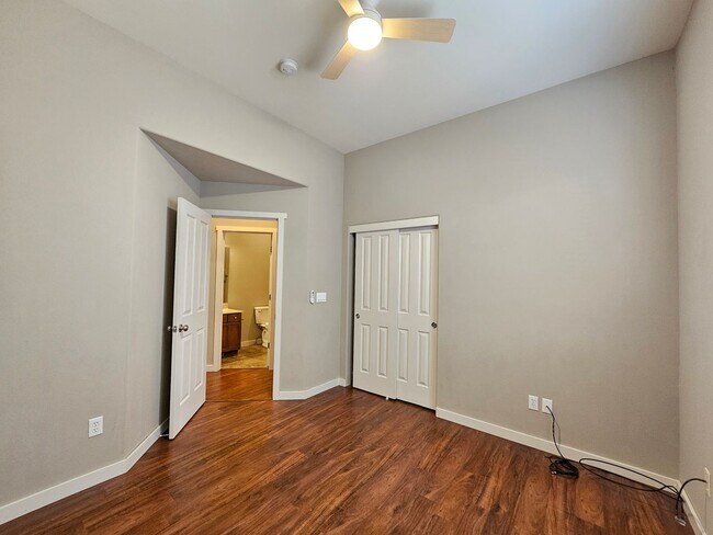 Building Photo - Gorgeous 4 Bedroom on Kiley Ranch