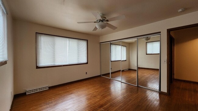 Building Photo - 2421 Adler Cir