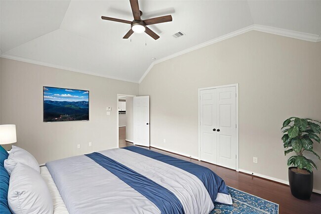 Building Photo - 714 Coggins Point Way