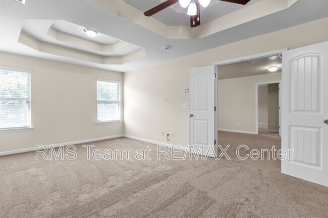 Building Photo - 3379 Gardenside Walk SW