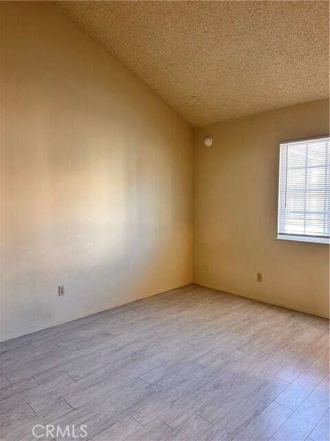 Building Photo - 17092 Lynn St