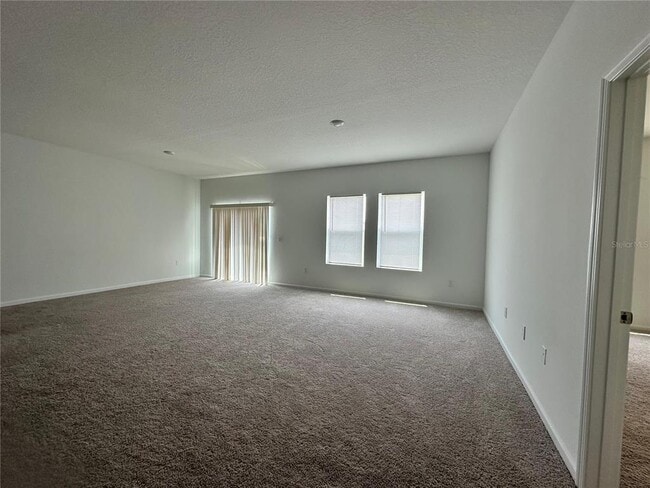 Building Photo - 545 Hennepin Lp
