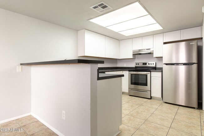 Building Photo - 4545 N 67th Ave