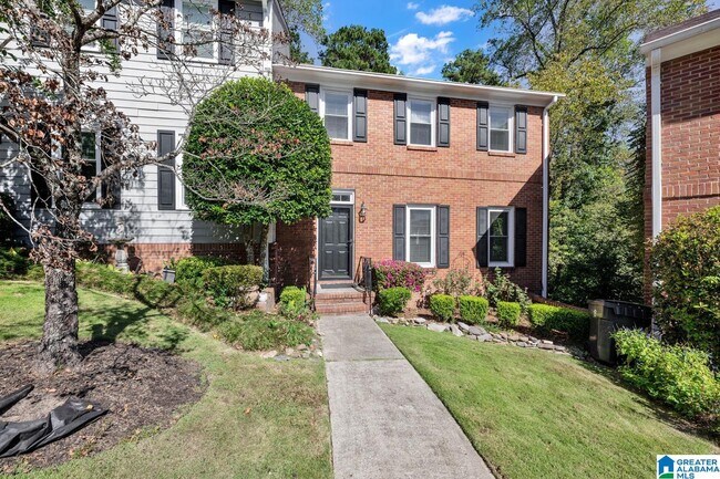 Building Photo - 25 The Falls Dr