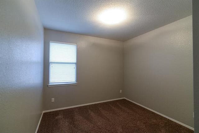 Building Photo - 12661 Oakwood Cir