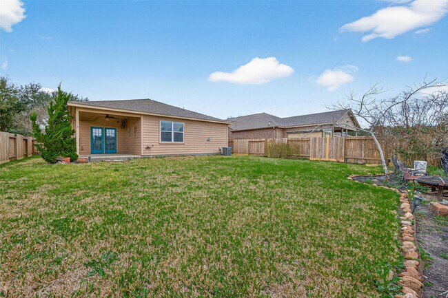 Building Photo - 30914 W Lost Creek Blvd