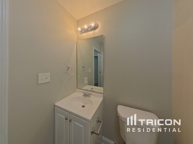 Building Photo - 941 Lynnview Ct