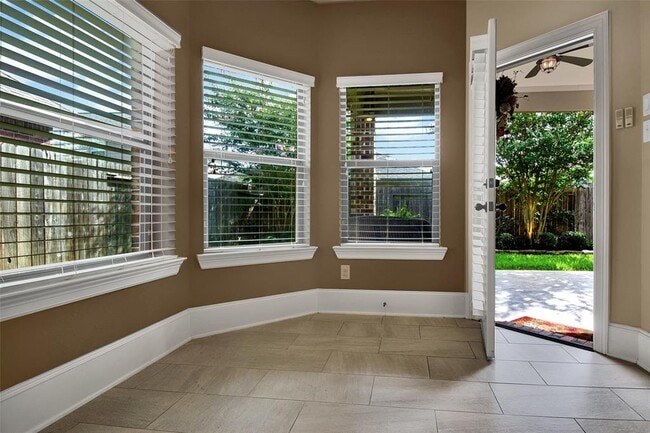 Building Photo - 16702 Radiant Lilac Trail