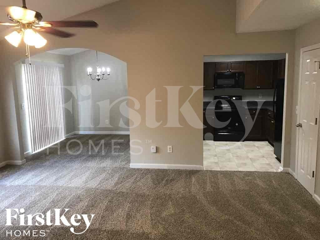 Building Photo - 7079 Merrywood Dr