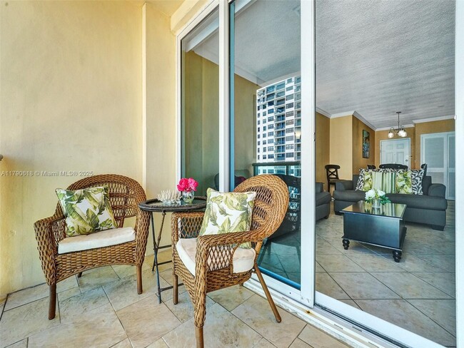 Building Photo - 2501 S Ocean Dr
