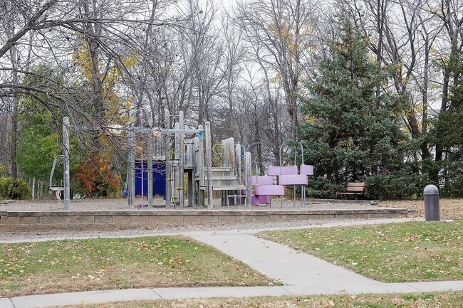 Building Photo - 14085 85th Pl N