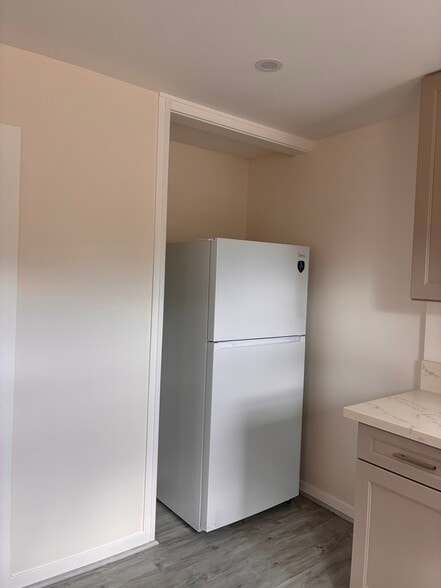 Building Photo - 914 Kinau St