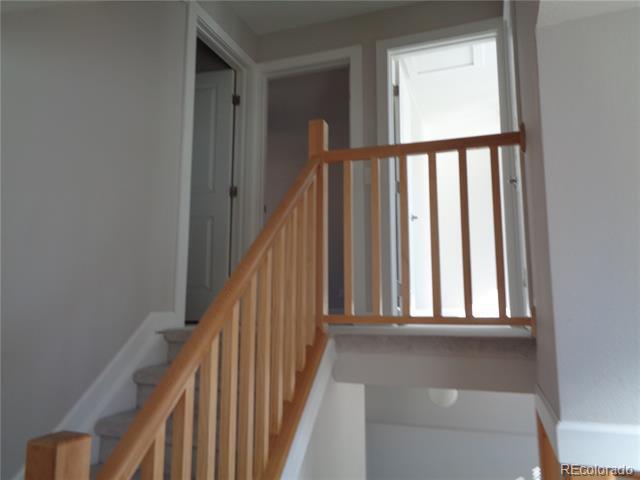 Building Photo - 9235 Clermont Dr