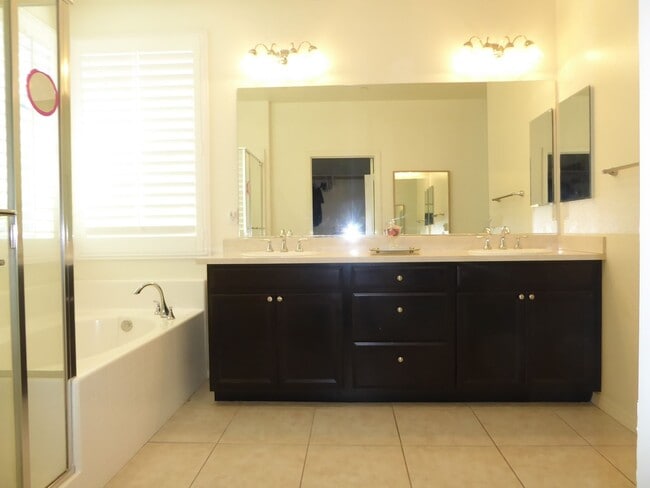 Building Photo - COMING SOON! 4-Bedroom Home with Solar in the West Creek Community of Valencia!