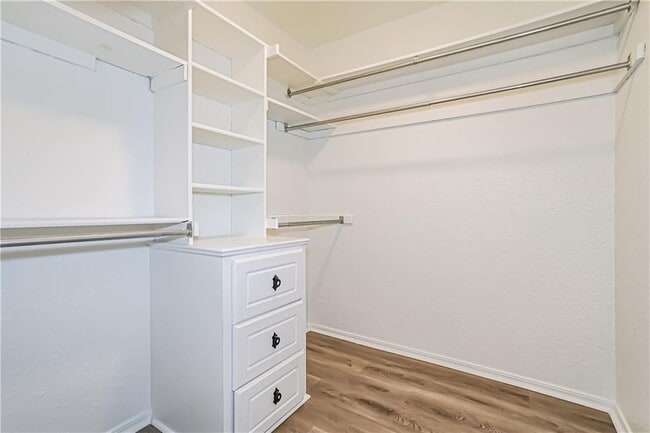 Building Photo - 3004 SW 124th St