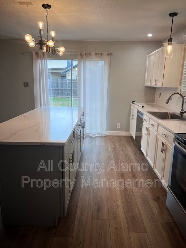 Building Photo - 7431 Cedar Farm