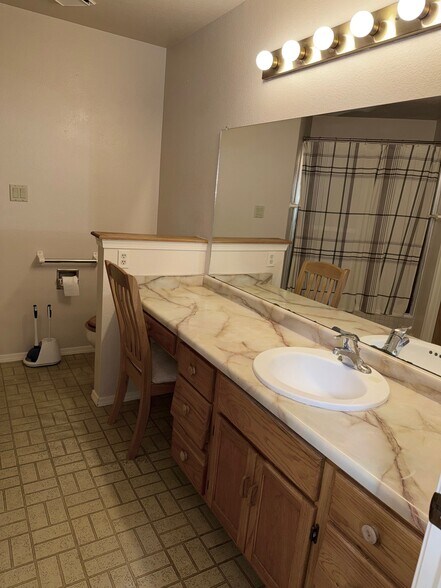 Building Photo - 5516 Cochiti Ct NW