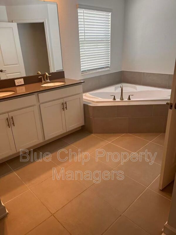 Building Photo - 9739 Introduction Wy