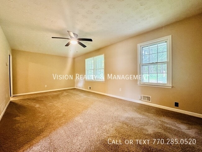 Building Photo - 6150 Mallory Rd