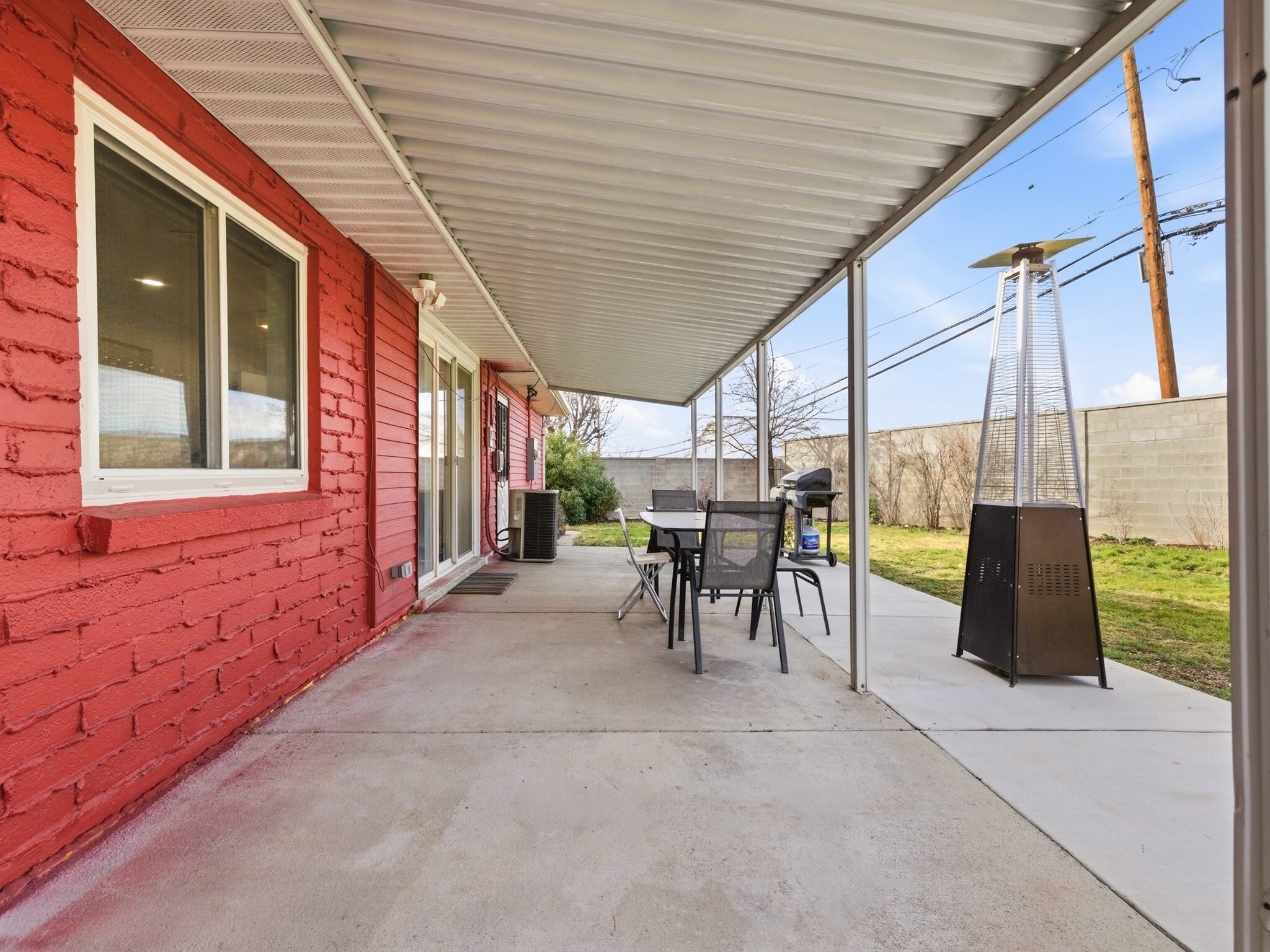 Building Photo - 2885 E Loran Heights Dr