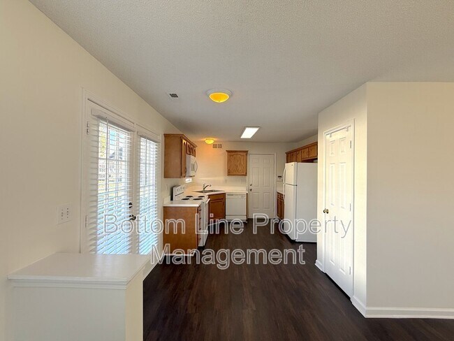 Building Photo - 8821 Cameron Spring Rd