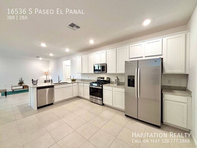 Building Photo - 16536 S Paseo El Panal