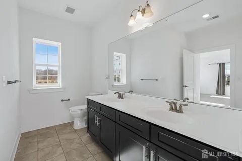 Building Photo - 718 Stiller Ln