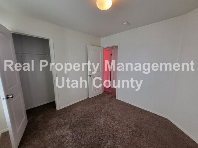 Building Photo - Eagle Mountain Home