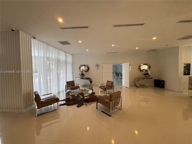 Building Photo - 6450 Collins Ave